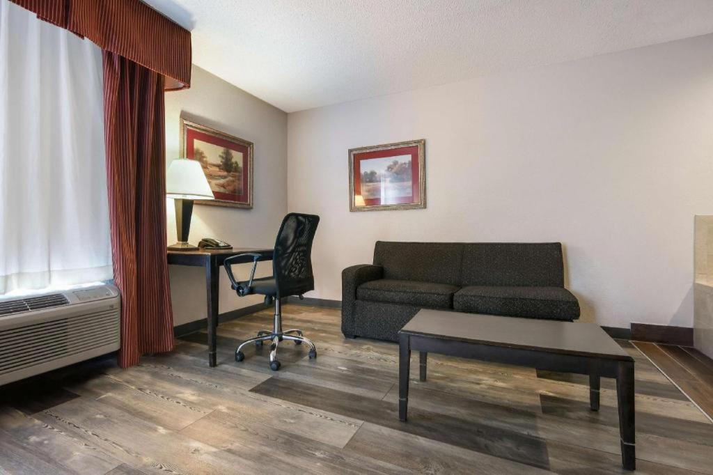 Surestay Plus Hotel Tarboro Luaran gambar